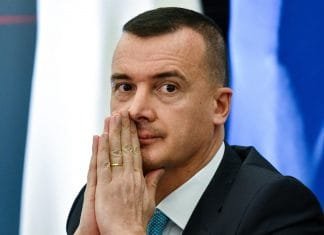 ROCCO CASALINO:" NON PRENDEREI PIU'LA PILLOLA PER DIVENTARE ETEROSESSUALE"