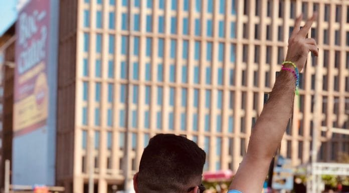 I VIP SI SCHIERANO DALLA PARTE DI MICHELE DI TOMMASO VITTIMA DI OMOFOBIA