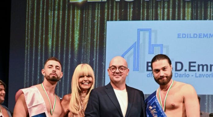 MISTER MARK CALTAGIRONE HA UN VOLTO: MARIO PRATICO’