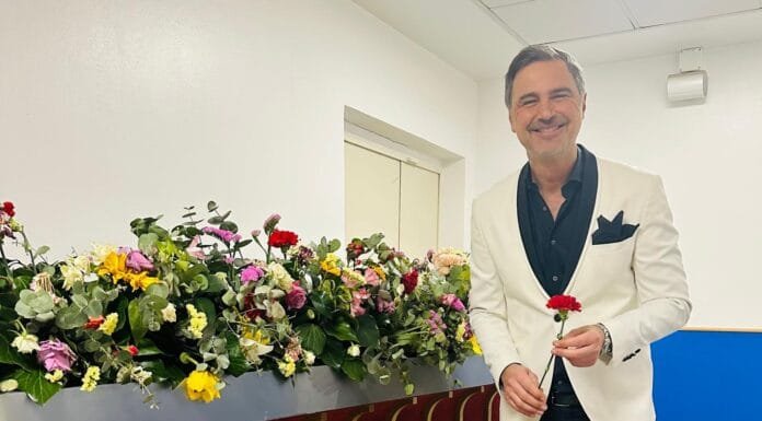 “Unomattina in Famiglia” da record: 39,8% di share e Beppe Convertini protagonista sia in TV che a Casa Sanremo