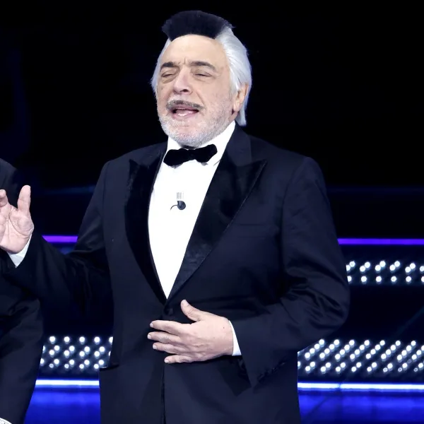 nino-frassica-al-festival-di-sanremo-l-indiscrezione-che-porta-il-comico-verso-il-bis-anzi-tris-s-square-site-iunga