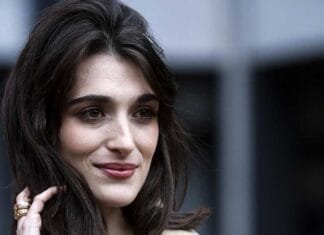 Pilar Fogliati è la nuova co-conduttrice di Sanremo 2026: l’annuncio di Carlo Conti accende l’Ariston